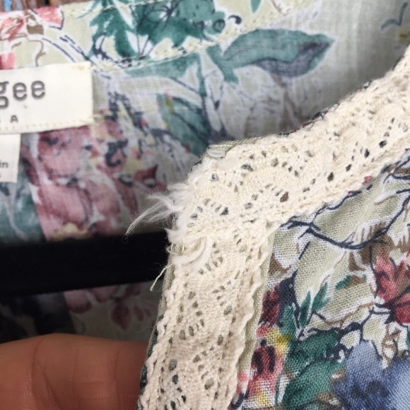 Umgee Fit and Flare Floral Top - Picture 4 of 7